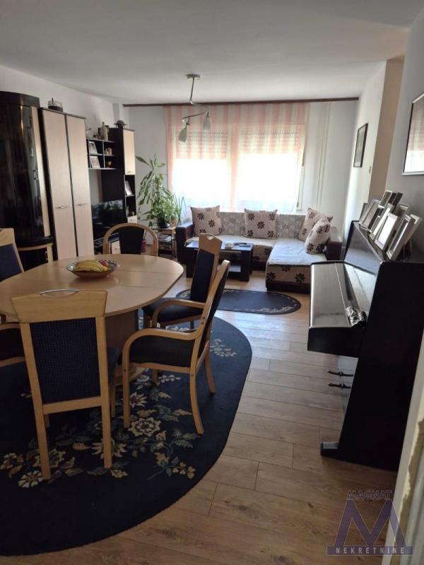 Slika 2 - Stan,NOVI SAD,LIMAN 4,kv: 80, € 195700, ID: 1019352
