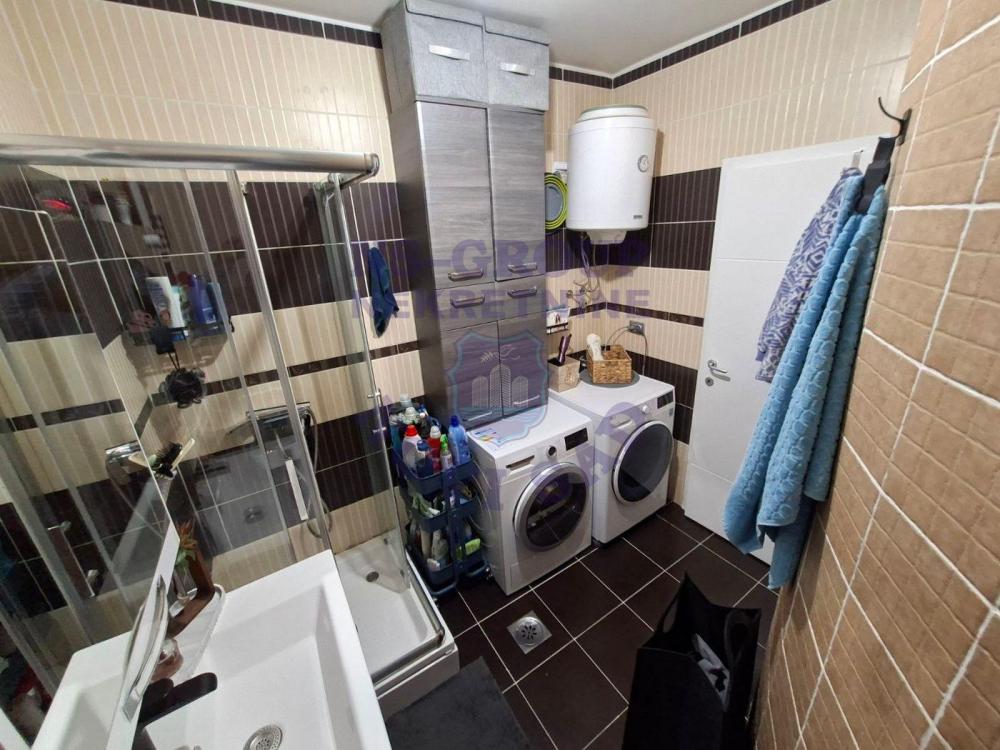 Slika 11 - Odlican trosoban stan na Adicama!