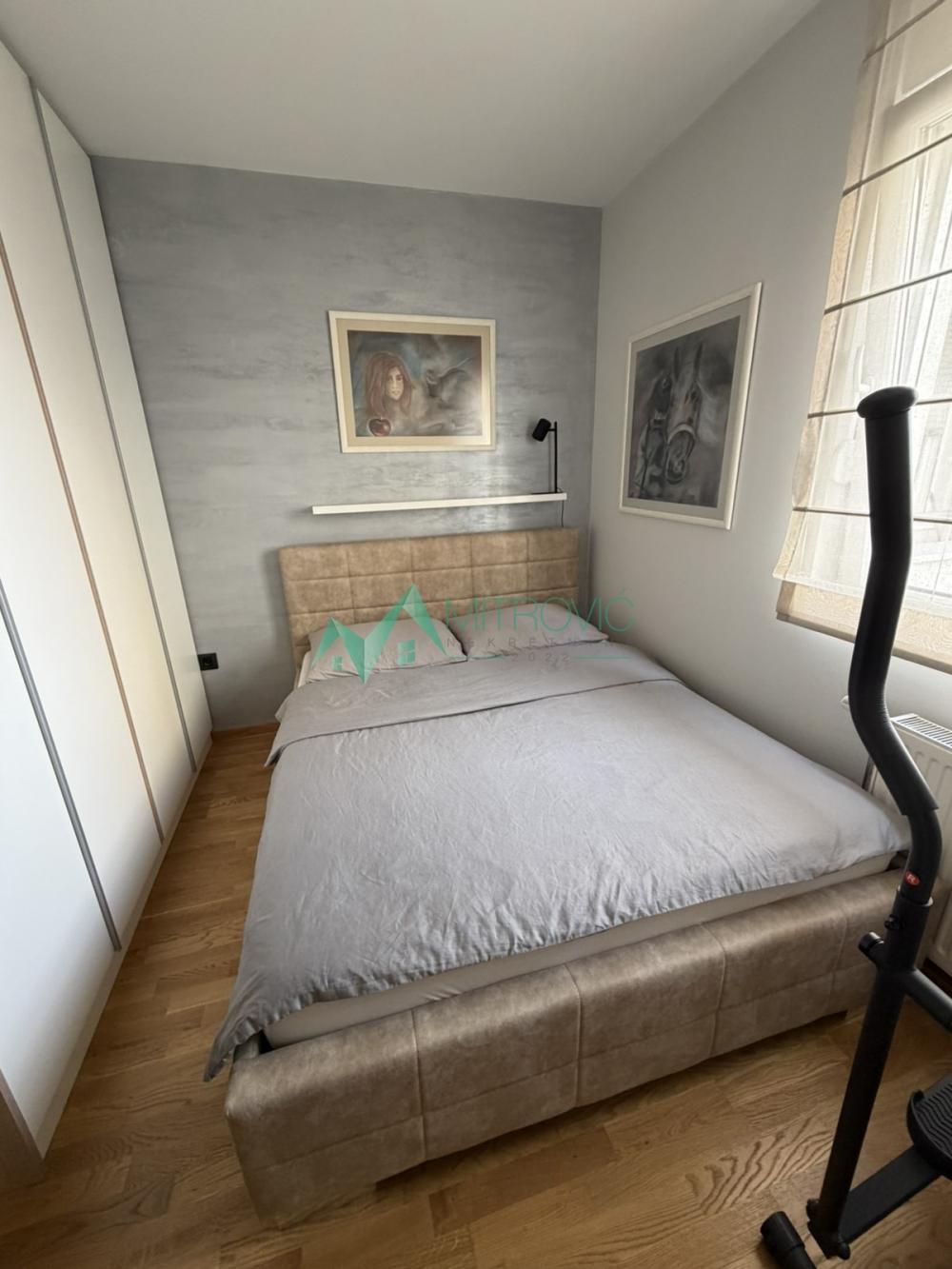 Slika 11 - Prodaje se kompletno namešten luksuzan jednoiposotoban stan