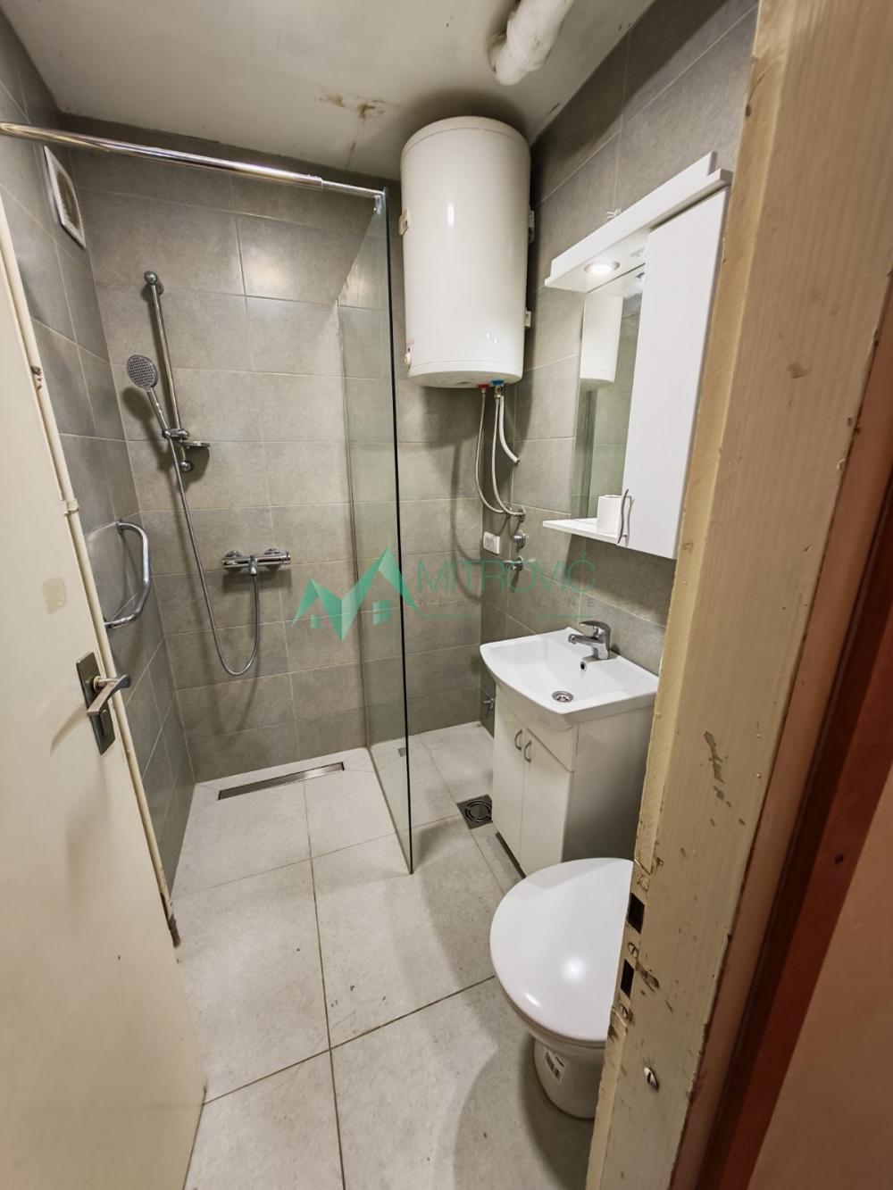 Slika 2 - Liman 2, dvoiposoban stan. 75m2. 