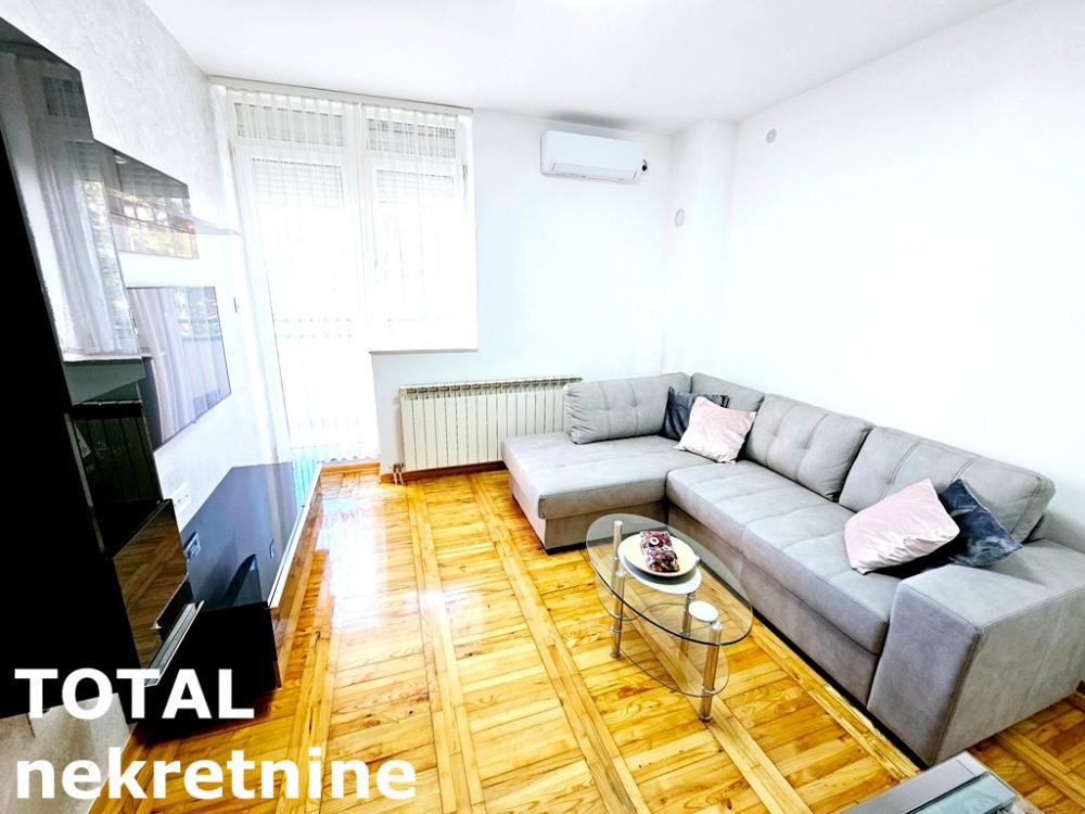 Slika 3 - Stan,NOVI SAD,BULEVAR EVROPE,kv: 37.00, € 123600, ID: 1101611