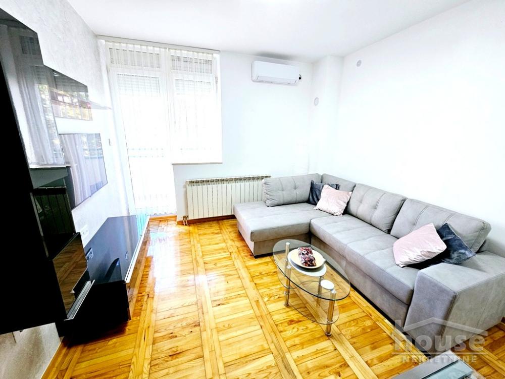 Slika 2 - Stan,NOVI SAD,BULEVAR EVROPE,kv: 37.00, € 123600, ID: 1064763