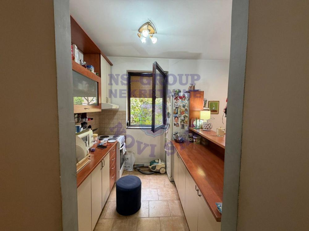 Slika 2 - Odlican dvosoban stan na Novom Naselju!