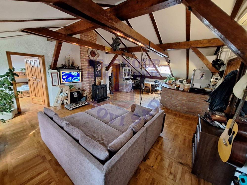 Slika 1 - Fantastican trosoban stan na Novom Naselju!