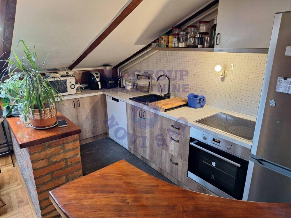 Slika 5 - Fantastican trosoban stan na Novom Naselju!