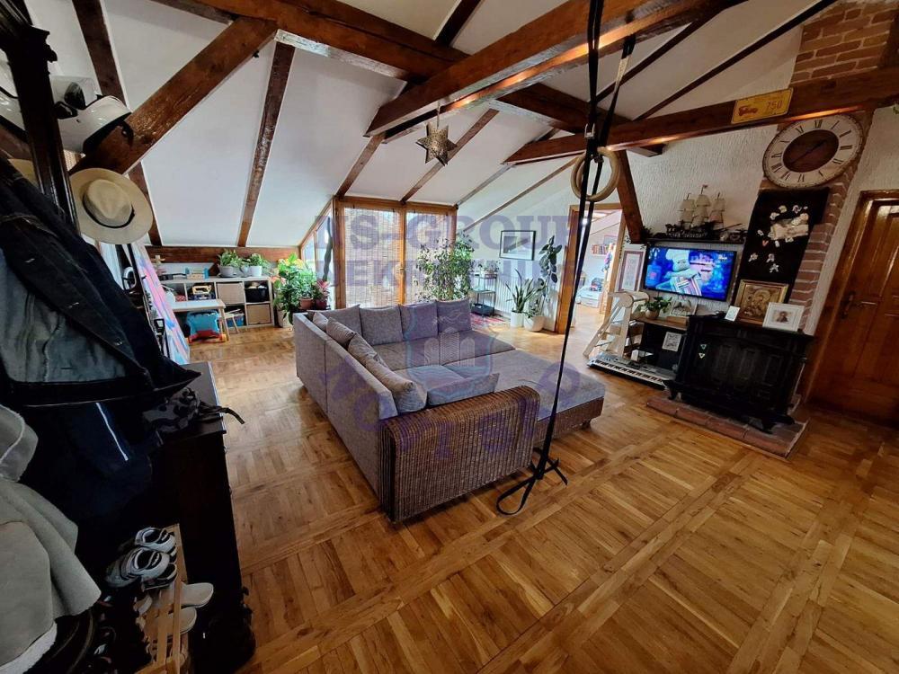 Glavna slika -Fantastican trosoban stan na Novom Naselju!