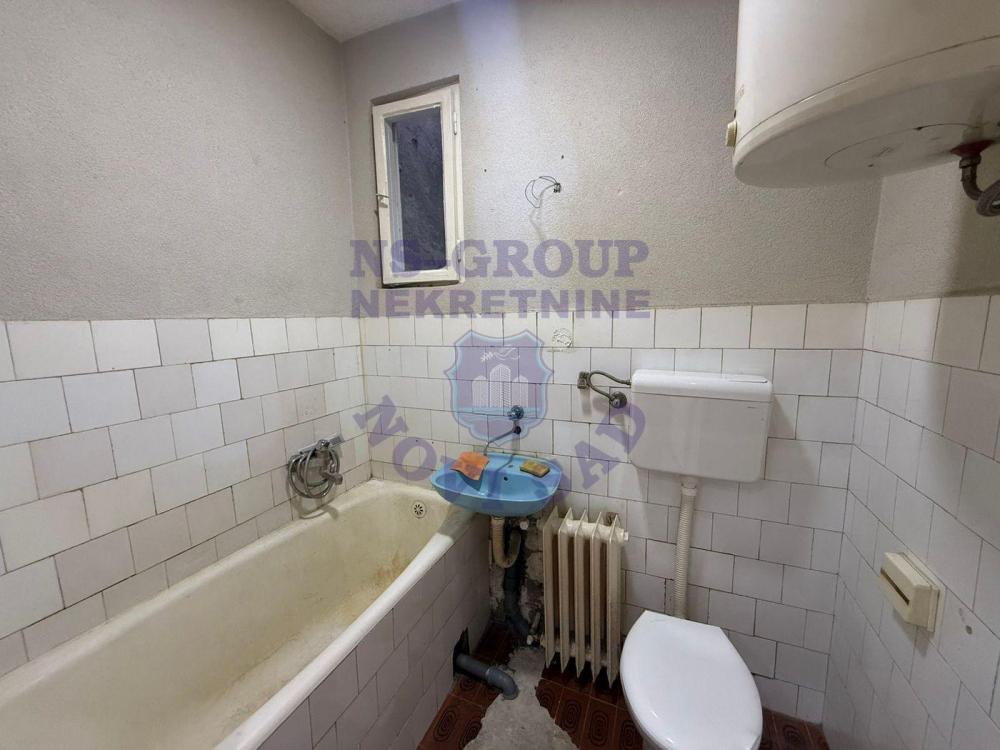 Slika 5 - Jednosoban, 30m2, Novi Sad centar Novi Sad