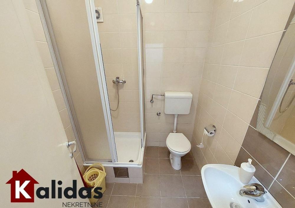 Slika 9 - Stan,NOVI SAD,GRBAVICA,kv: 24, € 95790, ID: 1008753
