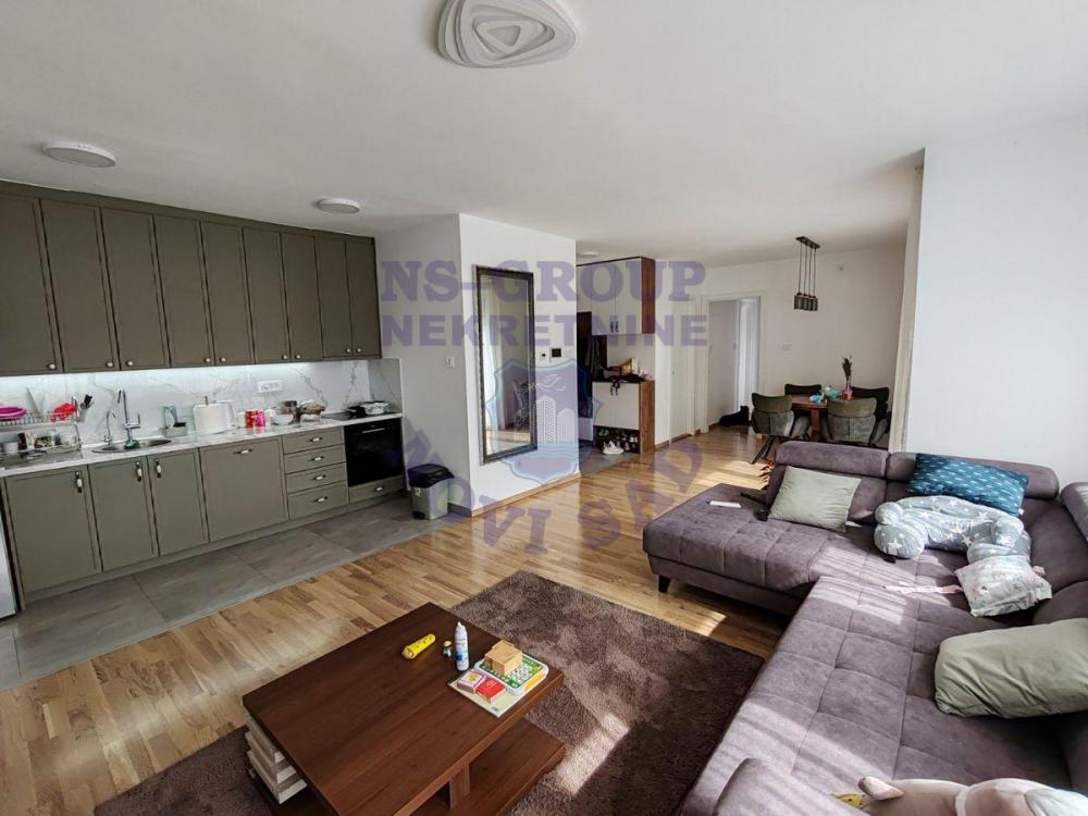 Slika 1 - Komforan stan na Petrovaradinu! 107m2 - NOV -