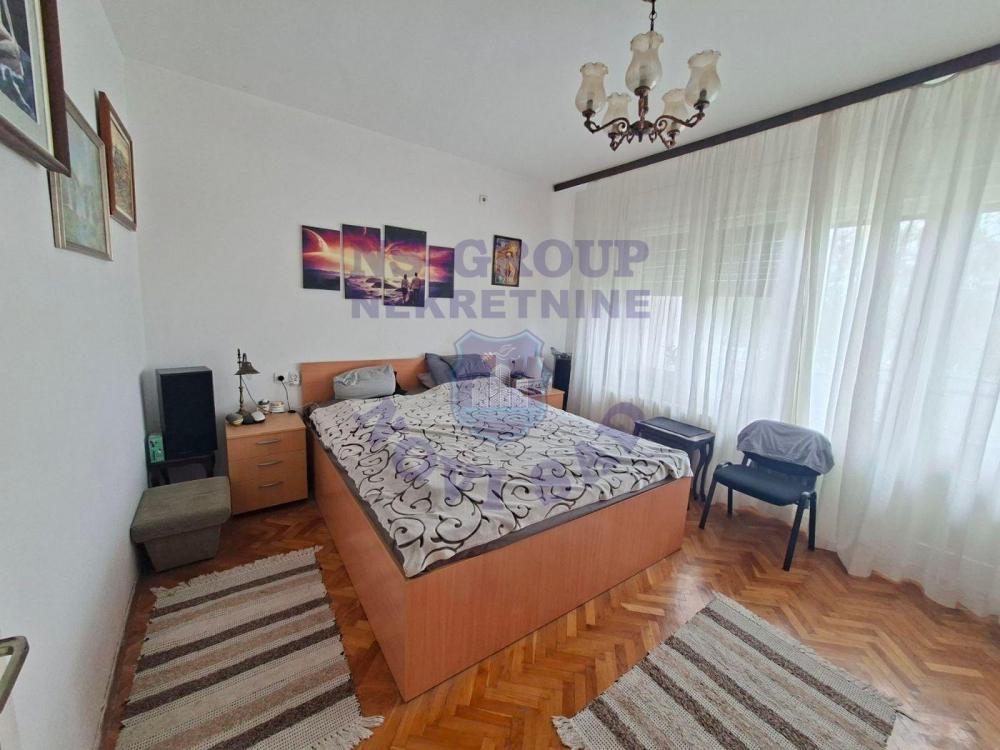 Slika 2 - Dvoiposoban, 77m2, Grbavica Novi Sad