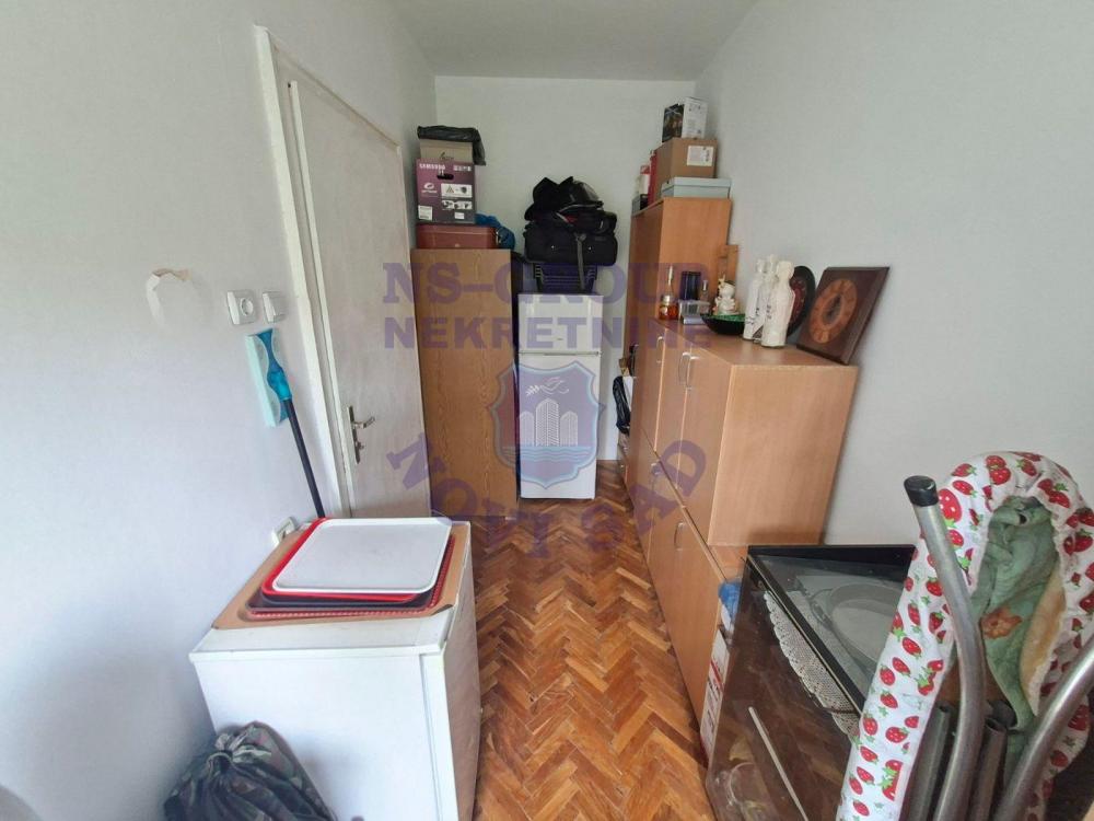 Slika 8 - Dvoiposoban, 77m2, Grbavica Novi Sad