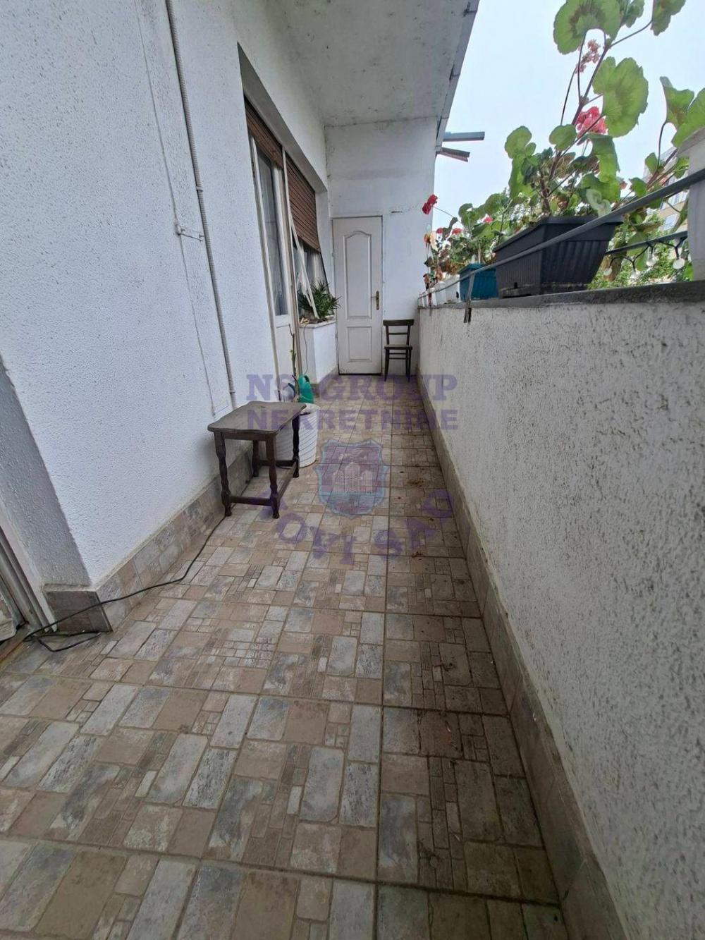 Slika 9 - Dvoiposoban, 77m2, Grbavica Novi Sad