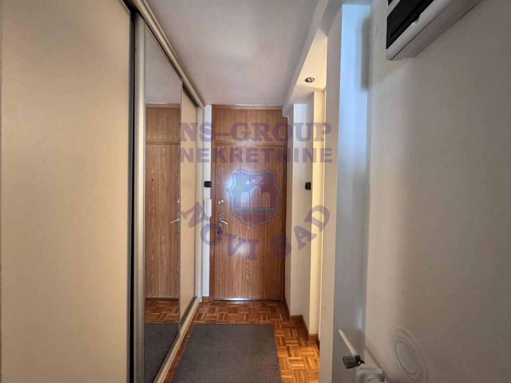 Slika 3 - Na prodaju stan na Limanu 4