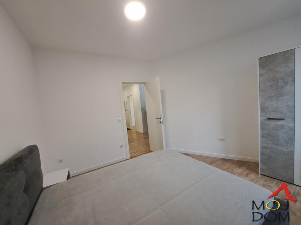 Slika 8 - Stan,NOVI SAD,SAJAM,kv: 57, € 196670, ID: 1030761