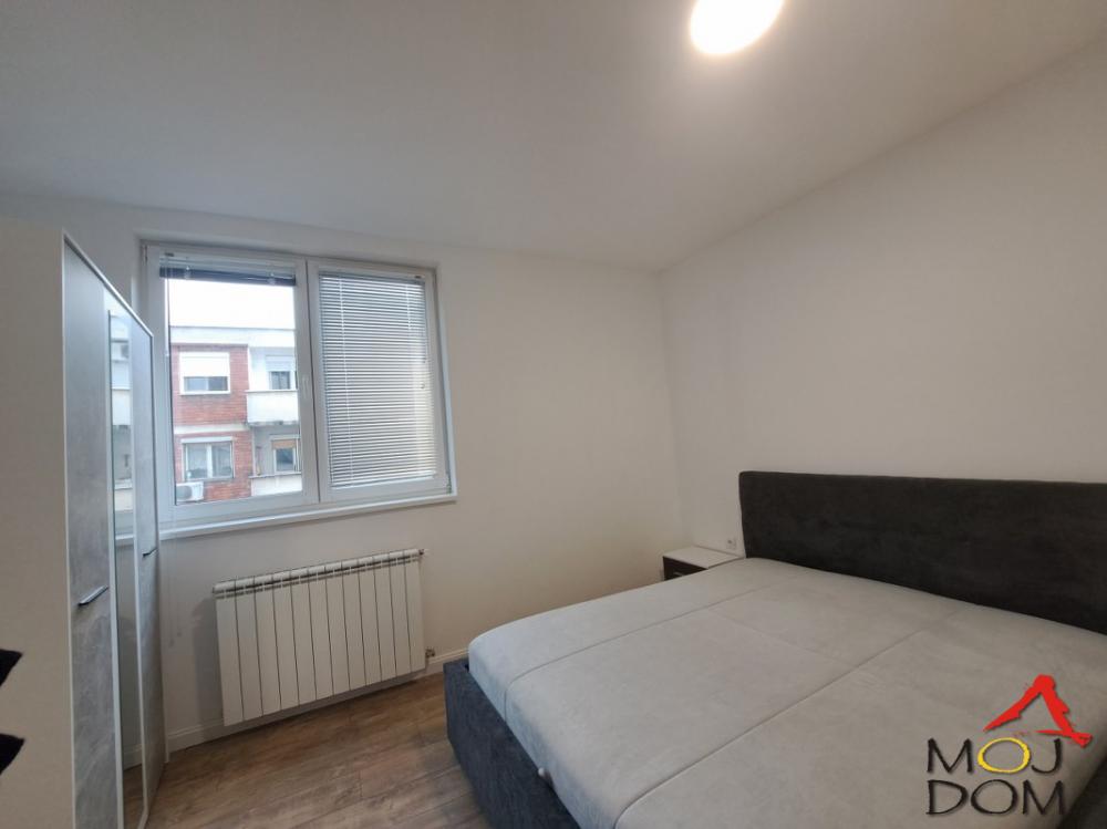 Slika 6 - Stan,NOVI SAD,SAJAM,kv: 57, € 196670, ID: 1030761