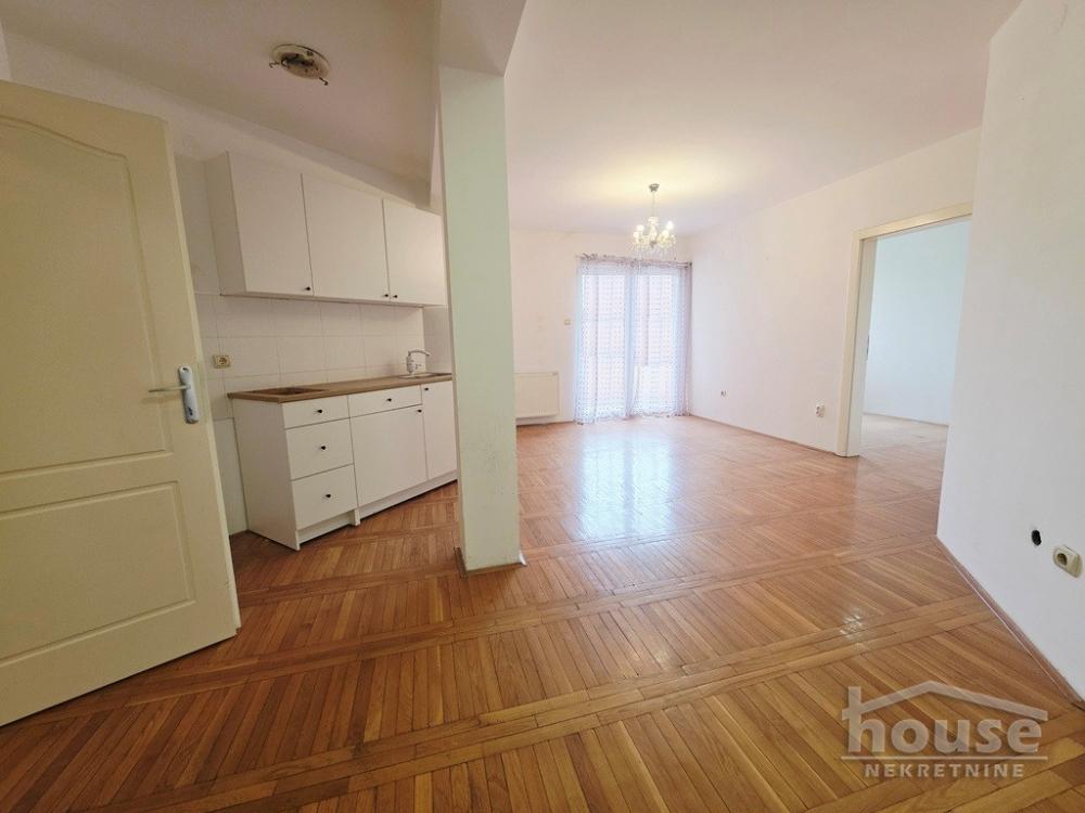 Slika 2 - Stan,NOVI SAD,GRBAVICA,kv: 70.00, € 175000, ID: 1065737