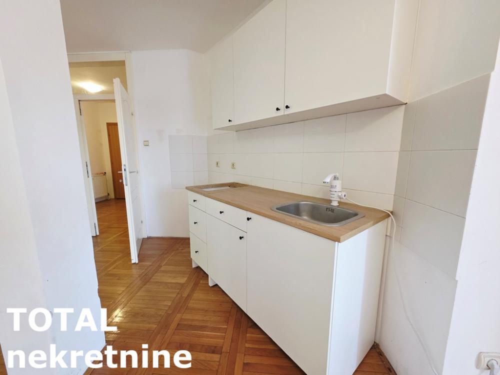 Slika 4 - Stan,NOVI SAD,GRBAVICA,kv: 70.00, € 175000, ID: 1102585