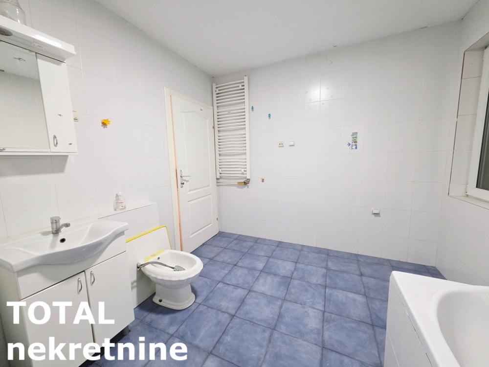 Slika 11 - Stan,NOVI SAD,GRBAVICA,kv: 70.00, € 175000, ID: 1102585
