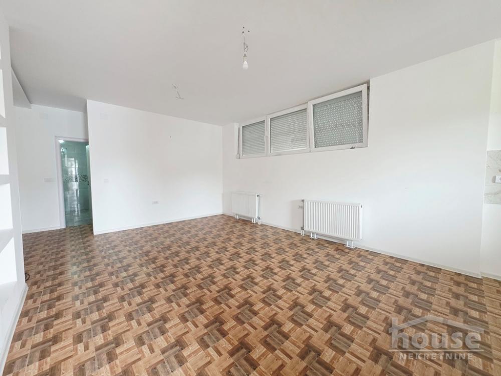 Slika 2 - Stan,PETROVARADIN,PETROVARDIN,kv: 47.00, € 63000, ID: 1061067
