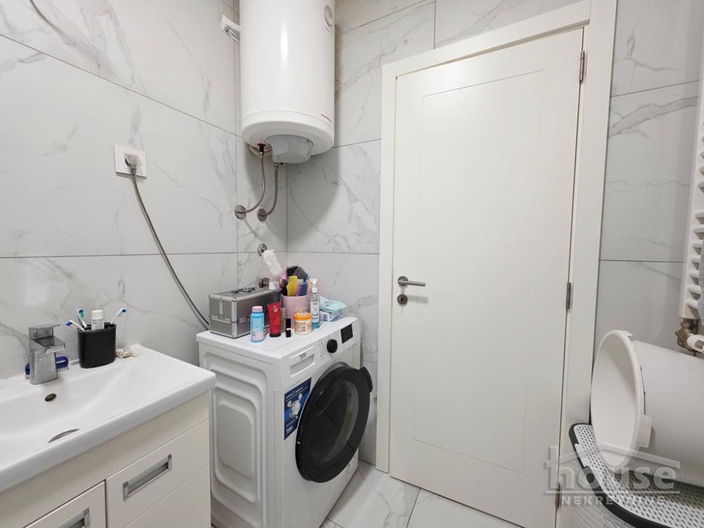 Slika 10 - Stan,NOVI SAD,AVIJACIJA,kv: 44.00, € 122000, ID: 1065729