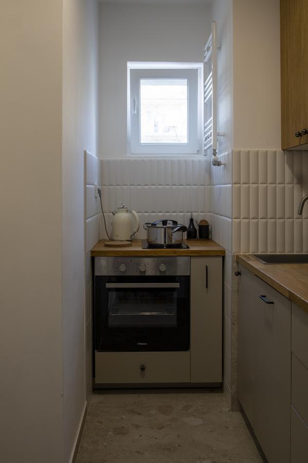 Slika 10 - Trosoban, 80m2, Podbara Novi Sad, sa terasom