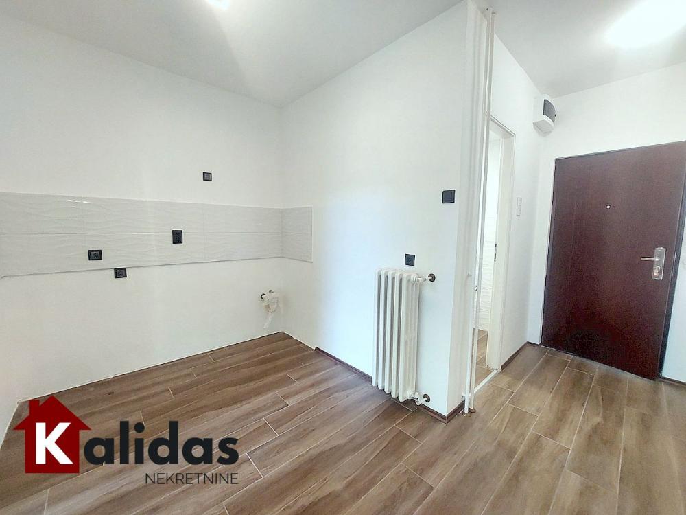 Slika 9 - Stan,NOVI SAD,NOVO NASELJE,kv: 34, € 108000, ID: 1008766