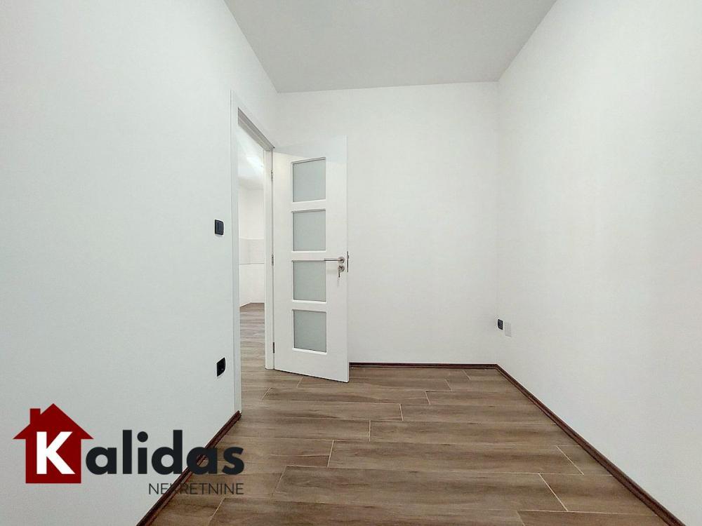 Slika 5 - Stan,NOVI SAD,NOVO NASELJE,kv: 34, € 108000, ID: 1008766