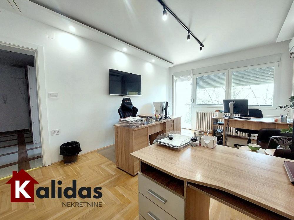 Slika 2 - Stan,NOVI SAD,LIMAN 2,kv: 77, € 268000, ID: 1008767
