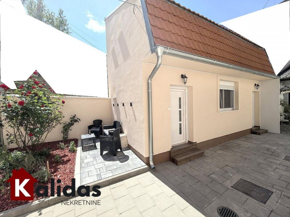 Slika 5 - Stan,NOVI SAD,CENTAR,kv: 22, € 77000, ID: 1008765
