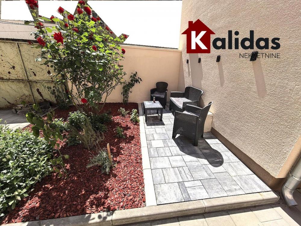 Slika 5 - Stan,NOVI SAD,CENTAR,kv: 24, € 84000, ID: 1008764