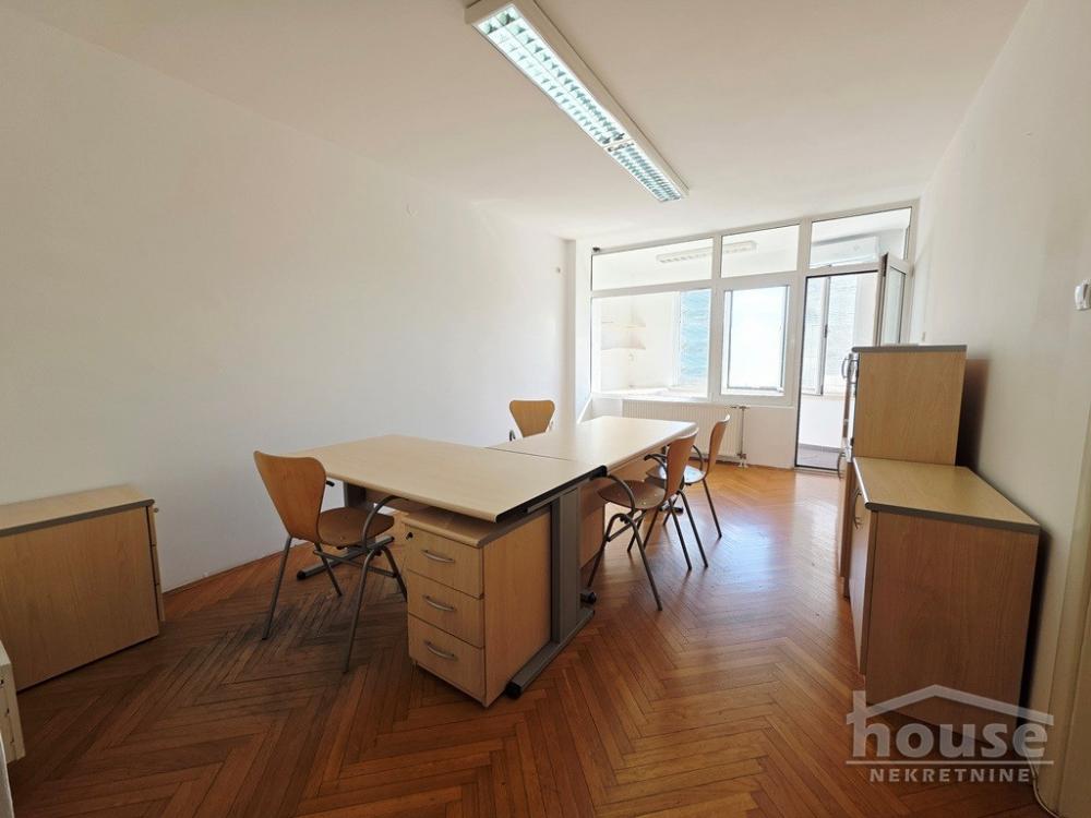 Slika 2 - Stan,NOVI SAD,BULEVAR,kv: 46.00, € 143000, ID: 1065735