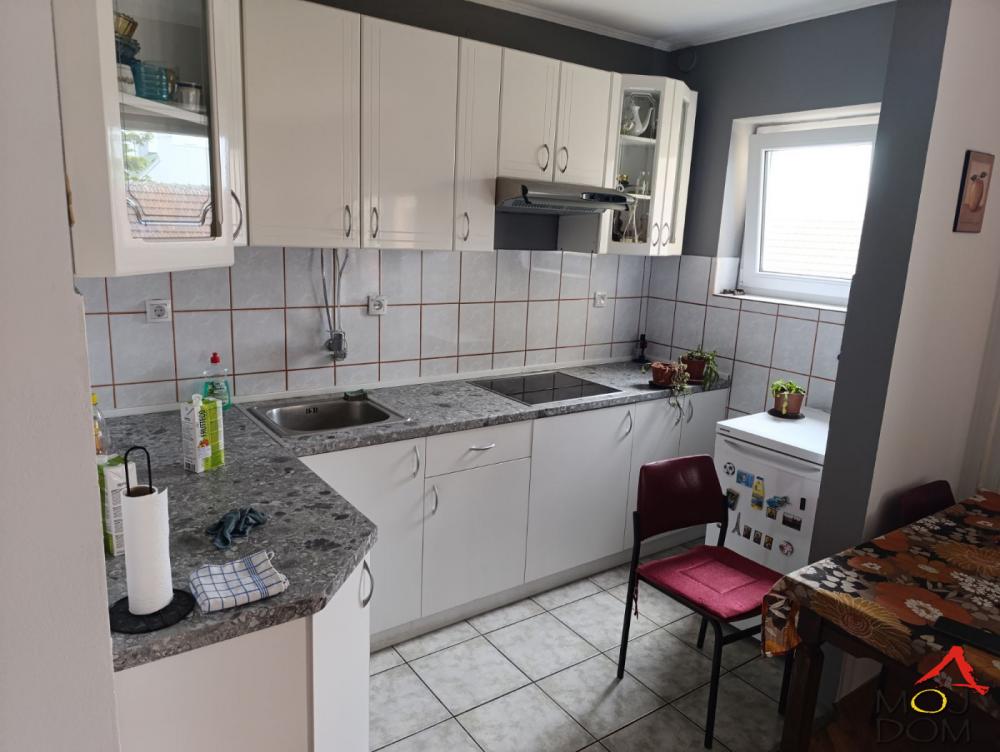 Slika 3 - Stan,NOVI SAD,AVIJACIJA,kv: 56, € 141100, ID: 1032223