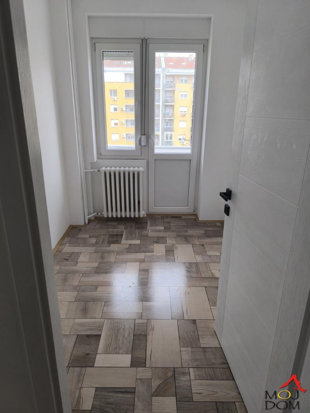 Slika 3 - Stan,NOVI SAD,GRBAVICA,kv: 52, € 175000, ID: 1031888