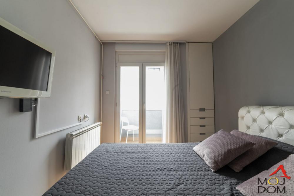 Slika 9 - Stan,NOVI SAD,CENTAR,kv: 49, € 190500, ID: 1032209