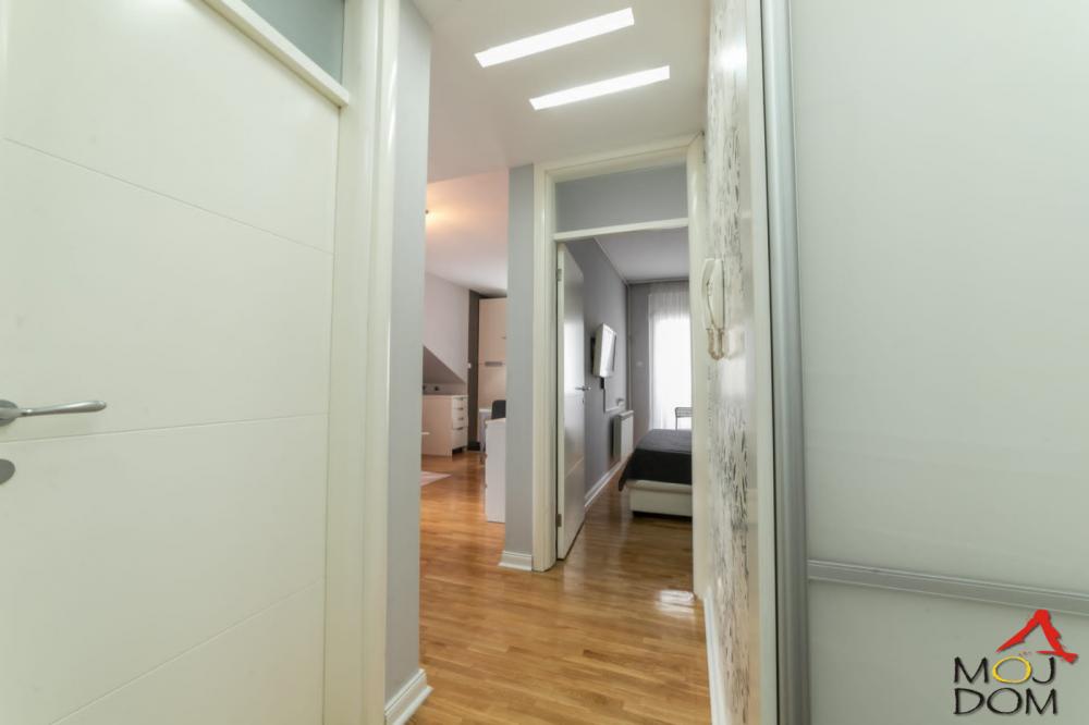 Slika 5 - Stan,NOVI SAD,CENTAR,kv: 49, € 190500, ID: 1032209