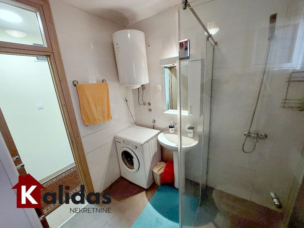 Slika 11 - Stan,NOVI SAD,TELEP,kv: 37, € 66950, ID: 1008770