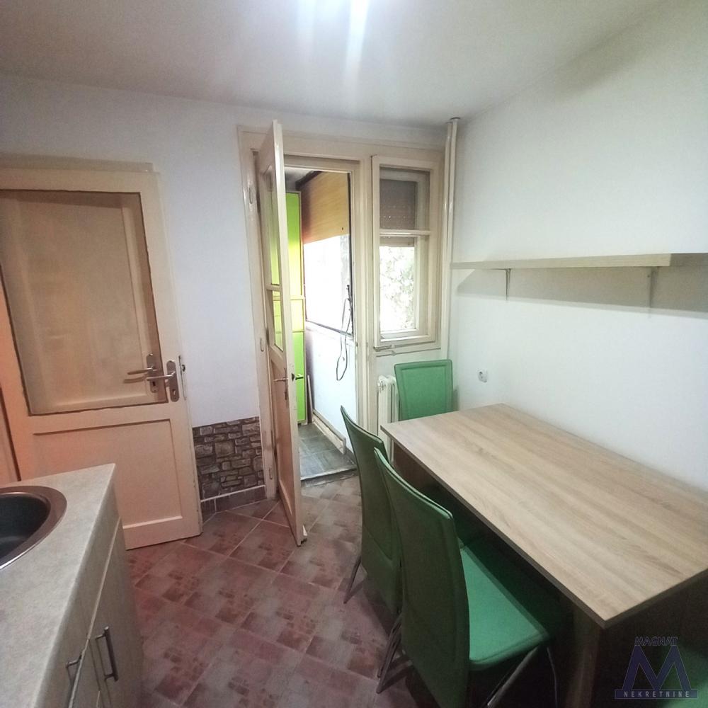 Slika 3 - Stan,NOVI SAD,DETELINARA,kv: 45, € 115900, ID: 1019355