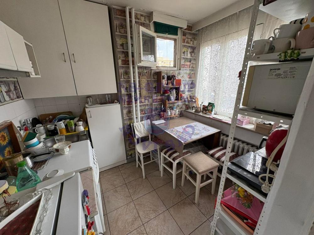 Slika 3 - Dvoiposoban stan na Bulevaru!