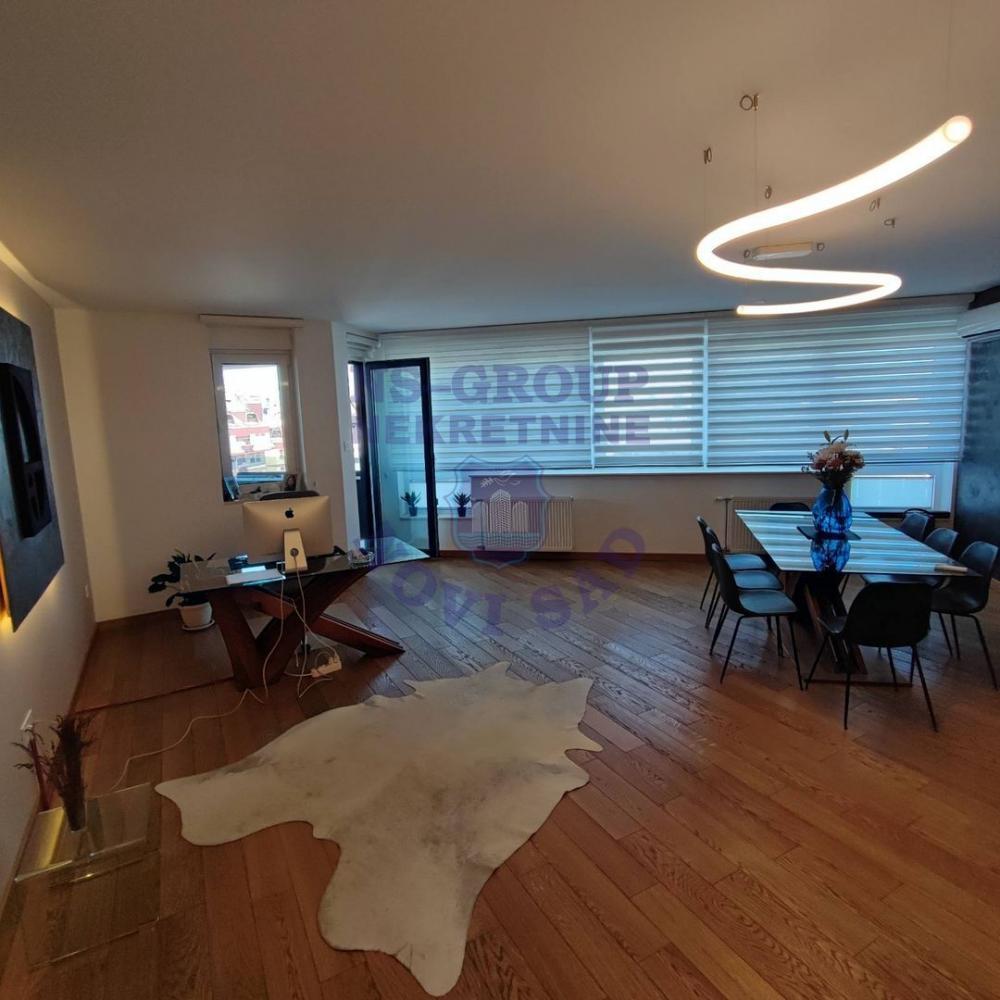 Glavna slika -Četvorosoban, 122m2, Grbavica Novi Sad, sa terasom, ima lift