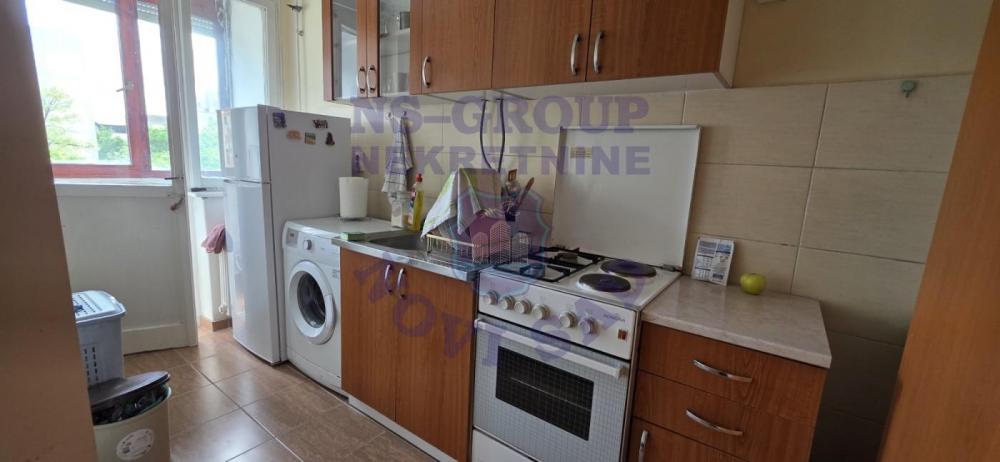 Slika 2 - Dvosoban, 43m2, Banatić Novi Sad, sa terasom