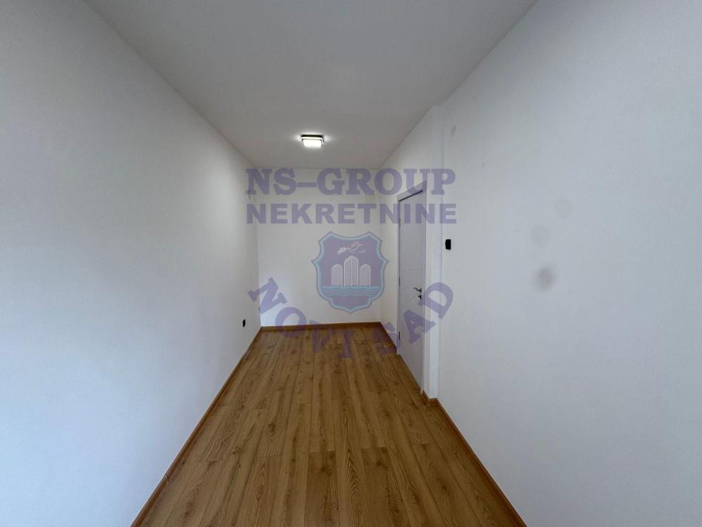 Slika 5 - Na prodaju dvosoban stan površine 38m², u neposrednoj blizini Novosadskog sajma. 