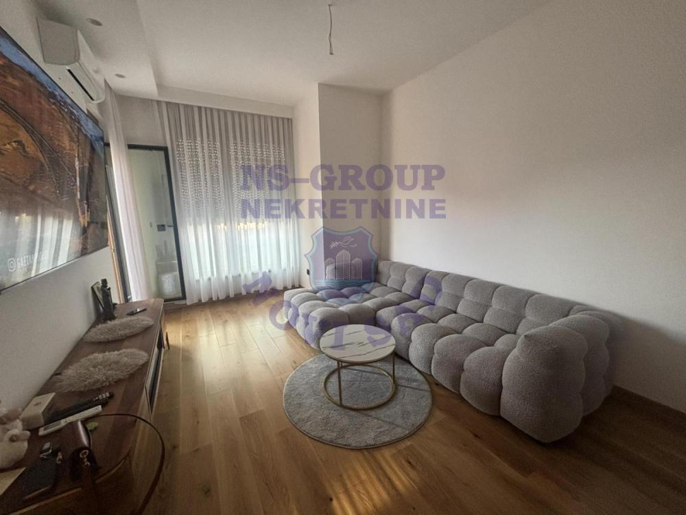 Glavna slika -Lux nekretnina na jednoj od najatraktivnijih lokacija u Novi Sad