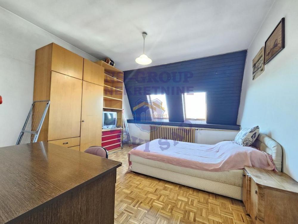 Slika 9 - Odlican trosoban stan na Novoj Detelinari!