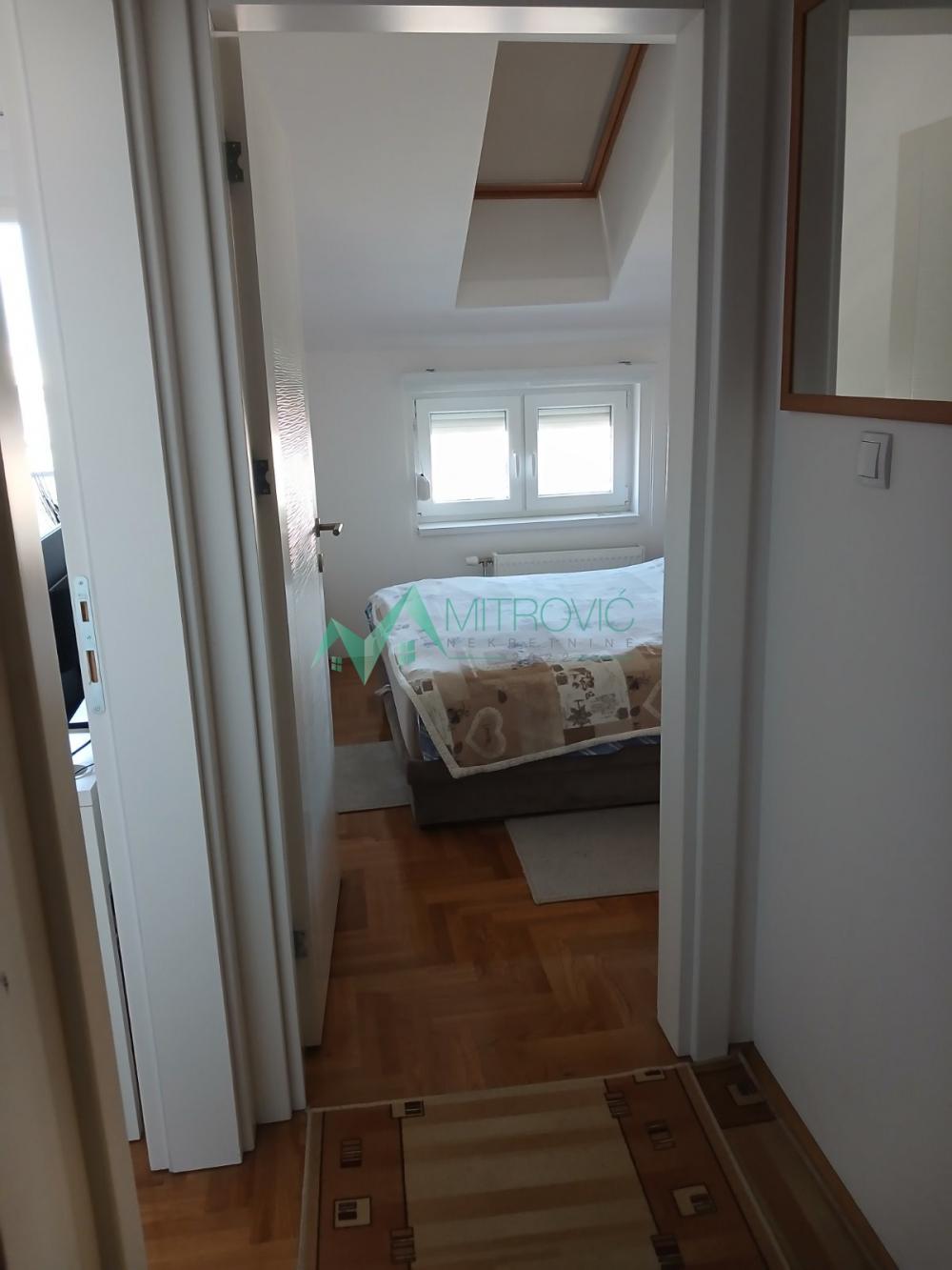 Slika 6 - Novi Sad, Bulevar patrijarha Pavla, U ceni nameštaj 