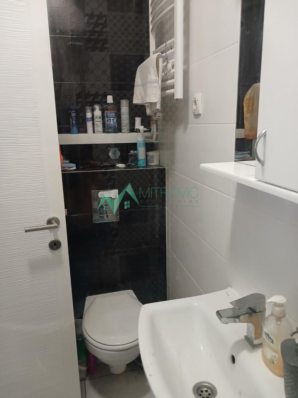 Slika 8 - Novi Sad, Bulevar patrijarha Pavla, U ceni nameštaj 