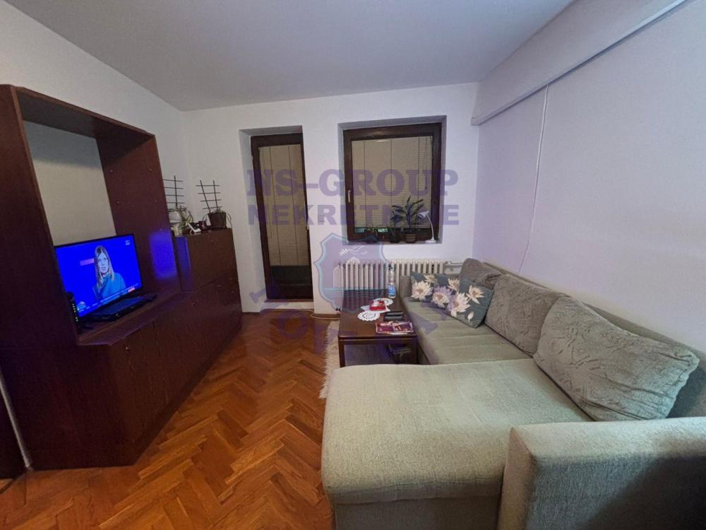 Slika 1 - Dvoiposoban stan u Laze Kostic