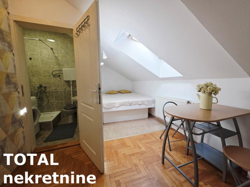 Slika 6 - Stan,NOVI SAD,CENTAR,kv: 29.00, € 88400, ID: 1102593