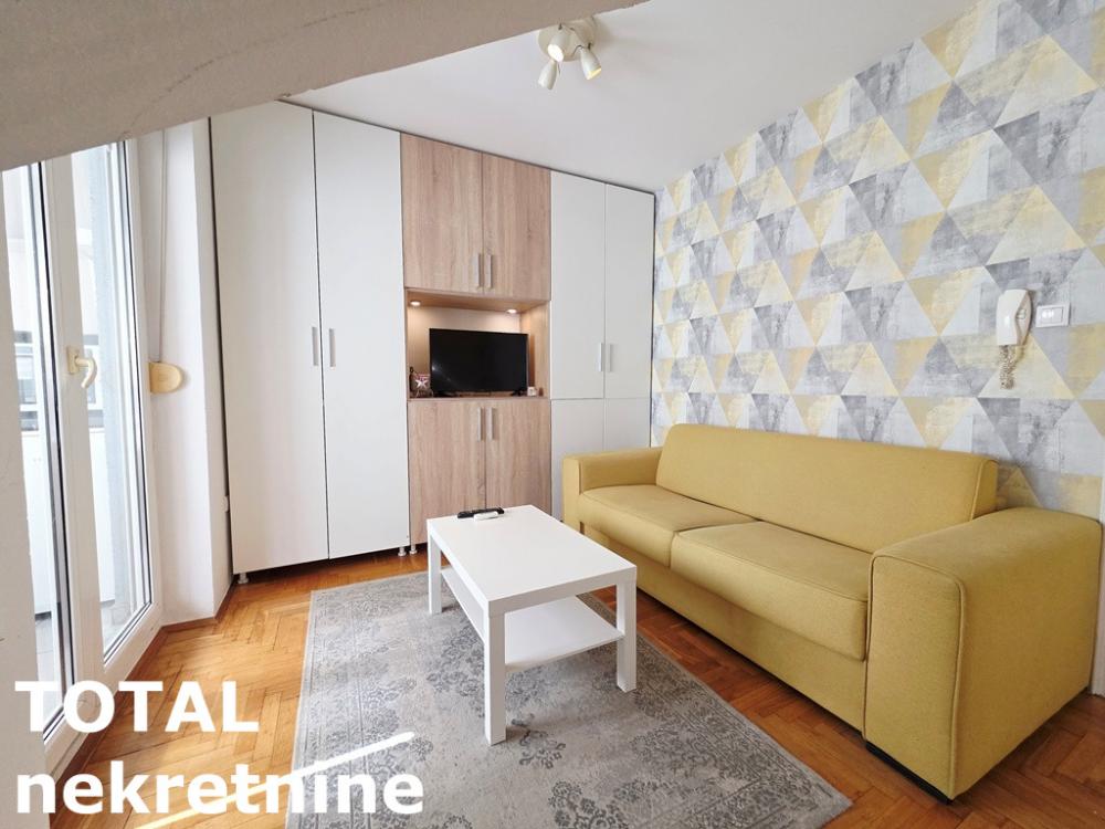 Slika 1 - Stan,NOVI SAD,CENTAR,kv: 29.00, € 88400, ID: 1102593
