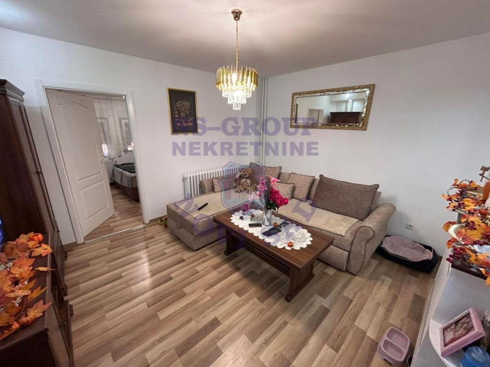 Slika 2 - Odlican dvosoban stan na Novom Naselju 