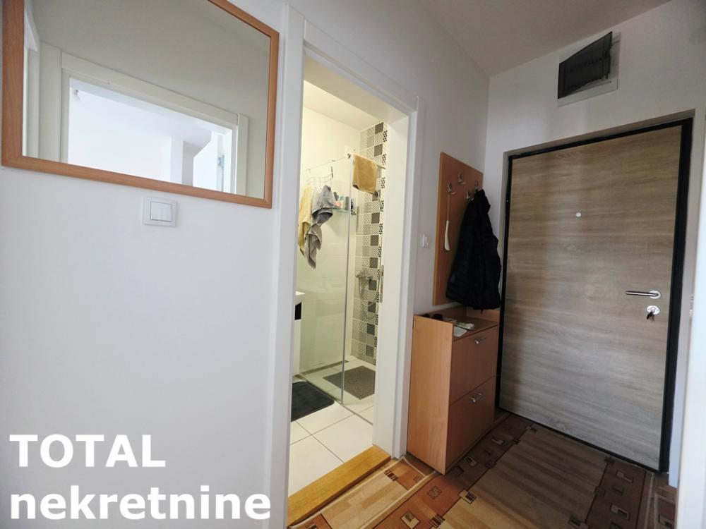Slika 11 - Stan,NOVI SAD,BULEVAR PATRIJARHA PAVLA,kv: 36.00, € 129600, ID: 1102599